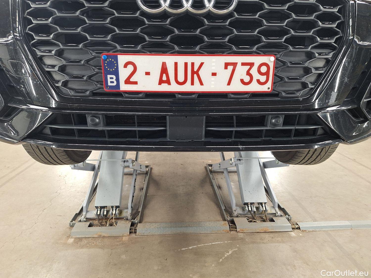  Audi  Q3 Audi,  SB '19, Audi  Sportback 35 TDI S tronic S Line Business  #9