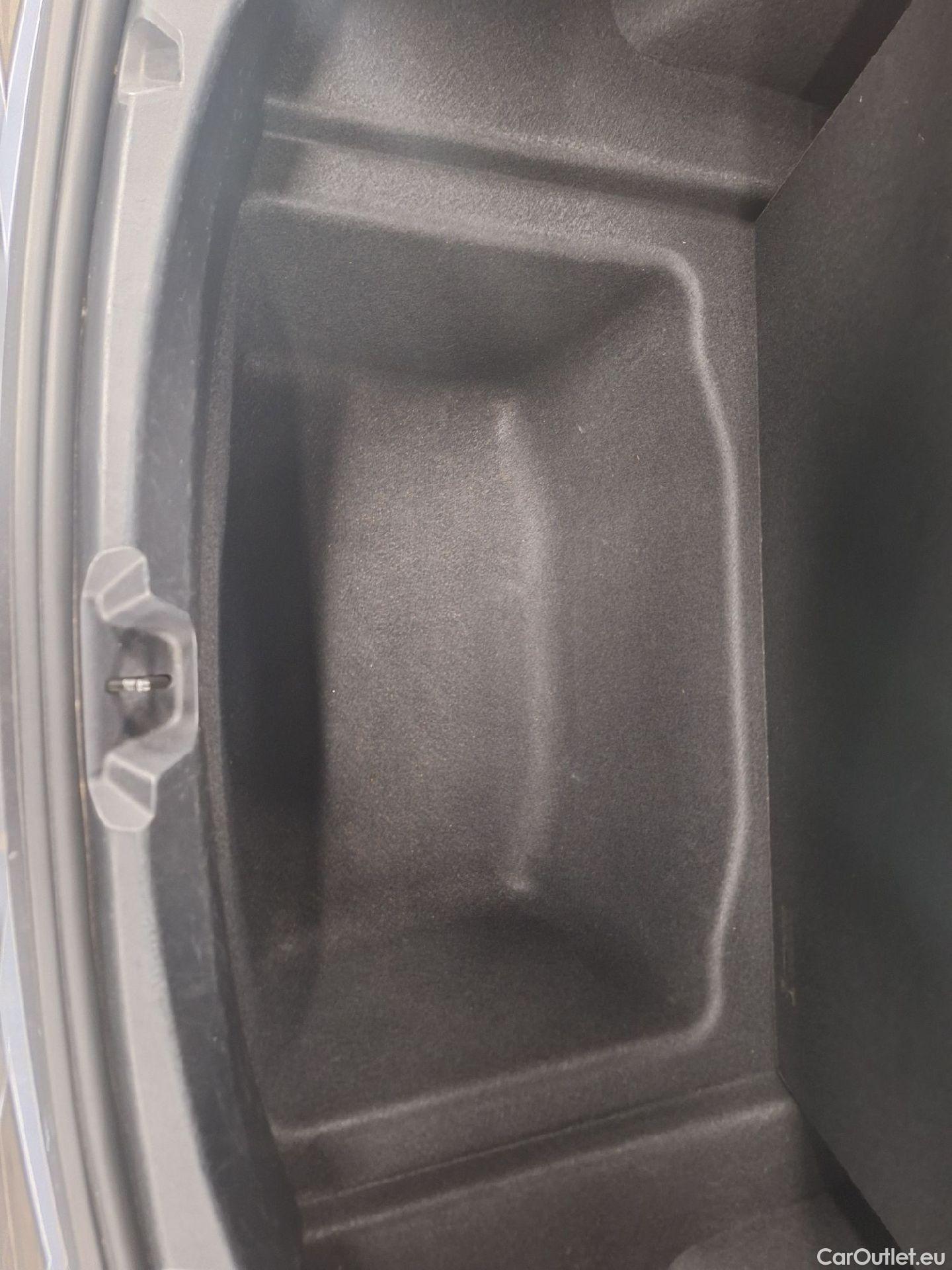  Tesla  Model 3 Tesla,  '18 BEV, Tesla  Long-Range Dual Motor AWD 4d #2