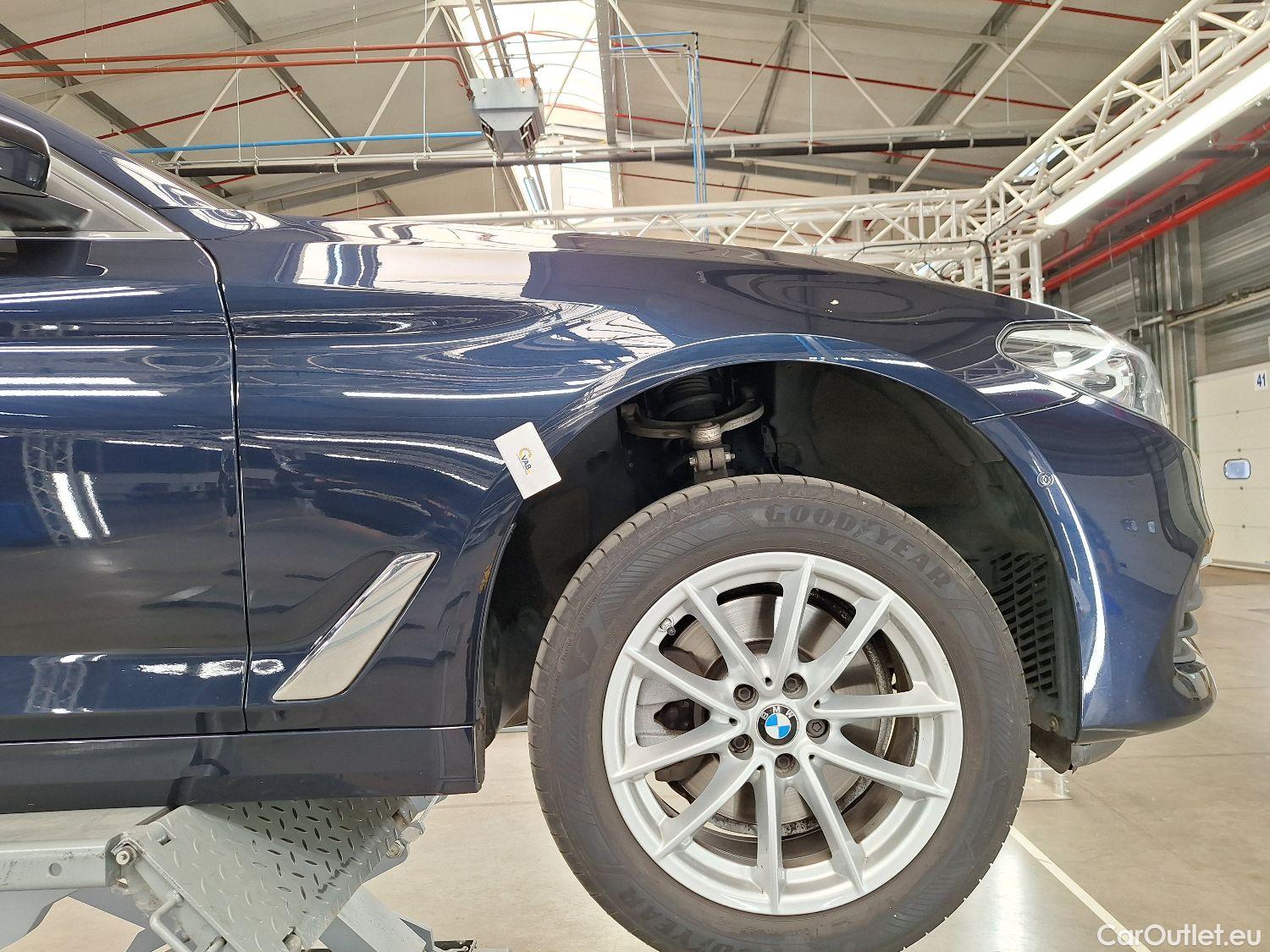  Bmw  Serie 5 BMW, 5-serie '16, BMW 5 Reeks Berline 518d 110kW Aut. 4d #12