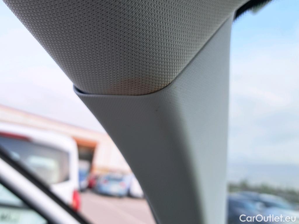  Opel   Grandland X OPEL Grandland / 2021 / 5P / todoterreno 1.5 CDTi Business Edition Auto #14