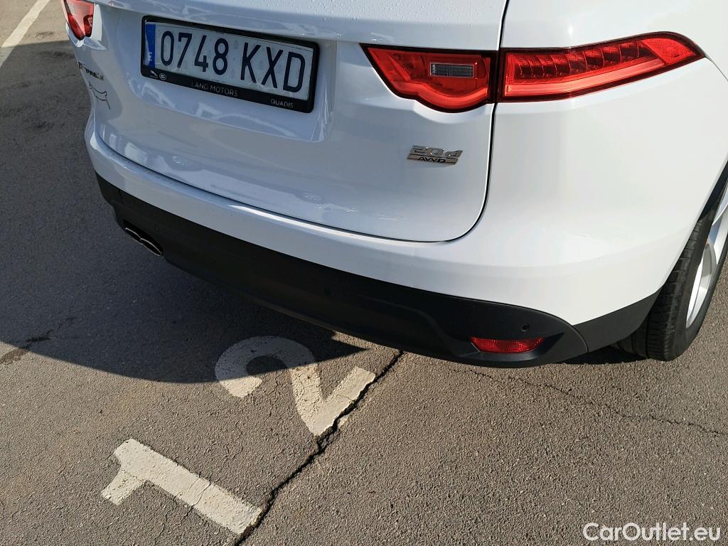  Jaguar  F-PACE JAGUAR  / 2015 / 5P / todoterreno 2.0L i4D AWD Automático Prestige #5