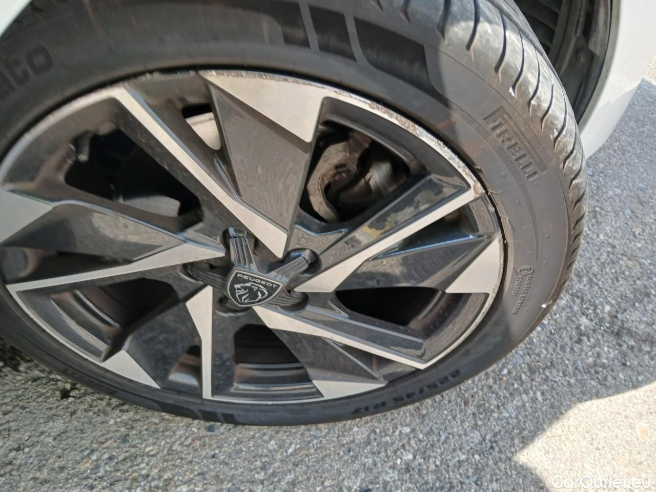  Peugeot  308  Allure Pack 1.2 PureTech 130CV MT6 E6d #50