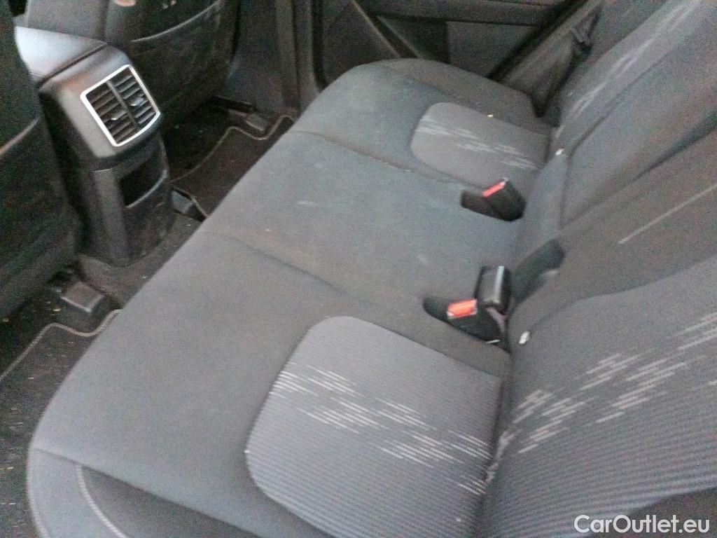  KIA  Sportage KIA  / 2022 / 5P / todoterreno 1.6 T-GDi HEV 171kW (230CV) Drive 4X2 #14
