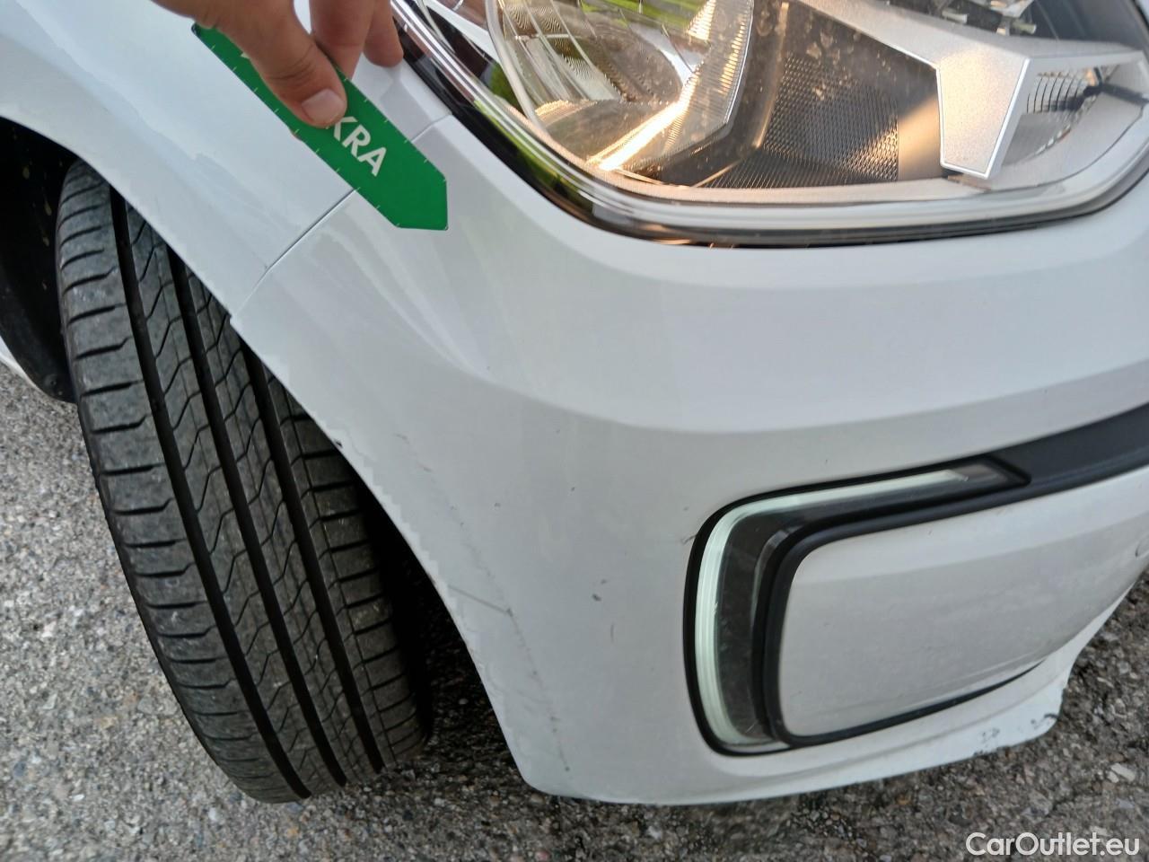  Land Rover  Discovery VOLKSWAGEN e-up! / 2016 / 5P / berlina con portón 61kW (83CV) #12