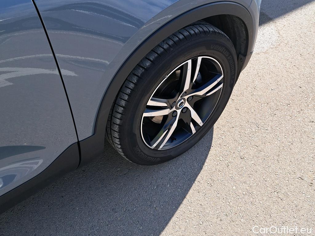  Volvo  XC 40 XC40 R Design 2WD 1.5 T3 165CV AT8 E6dT #1