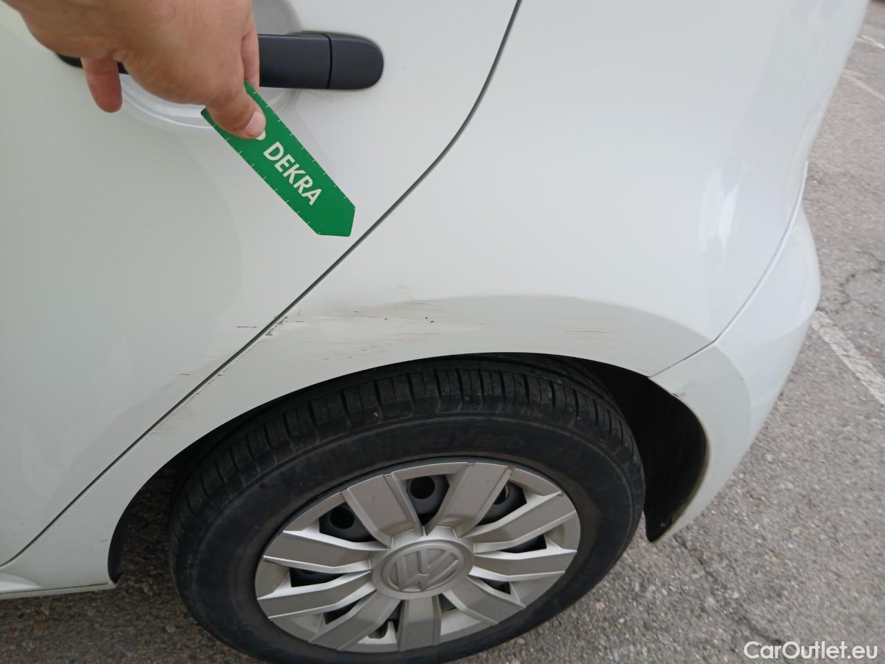  Land Rover  Discovery VOLKSWAGEN e-up! / 2016 / 5P / berlina con portón 61kW (83CV) #24