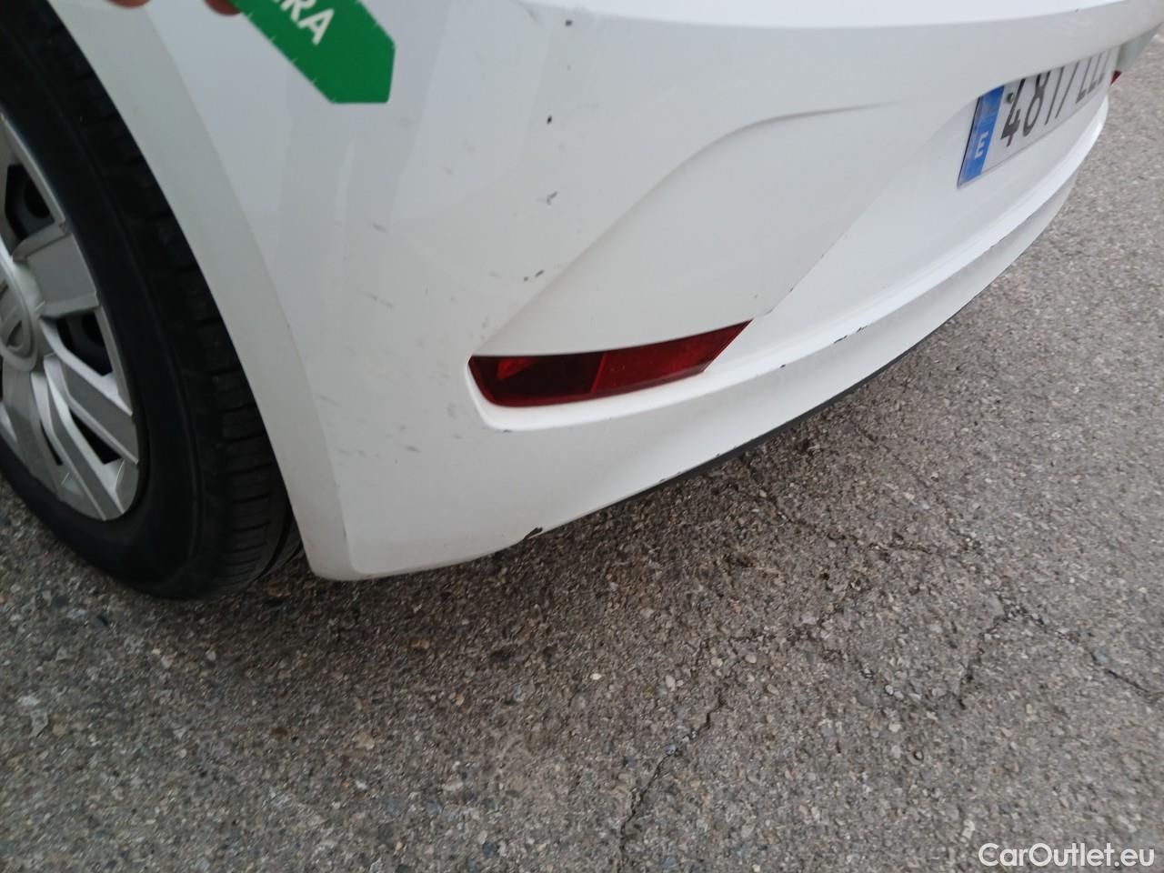  Land Rover  Discovery VOLKSWAGEN e-up! / 2016 / 5P / berlina con portón 61kW (83CV) #28