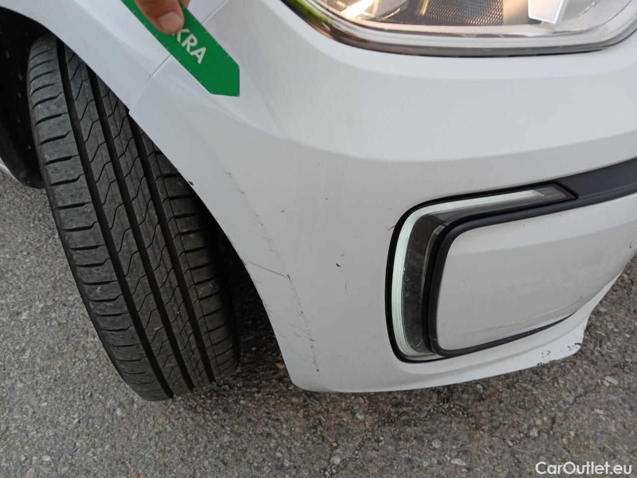  Land Rover  Discovery VOLKSWAGEN e-up! / 2016 / 5P / berlina con portón 61kW (83CV) #10