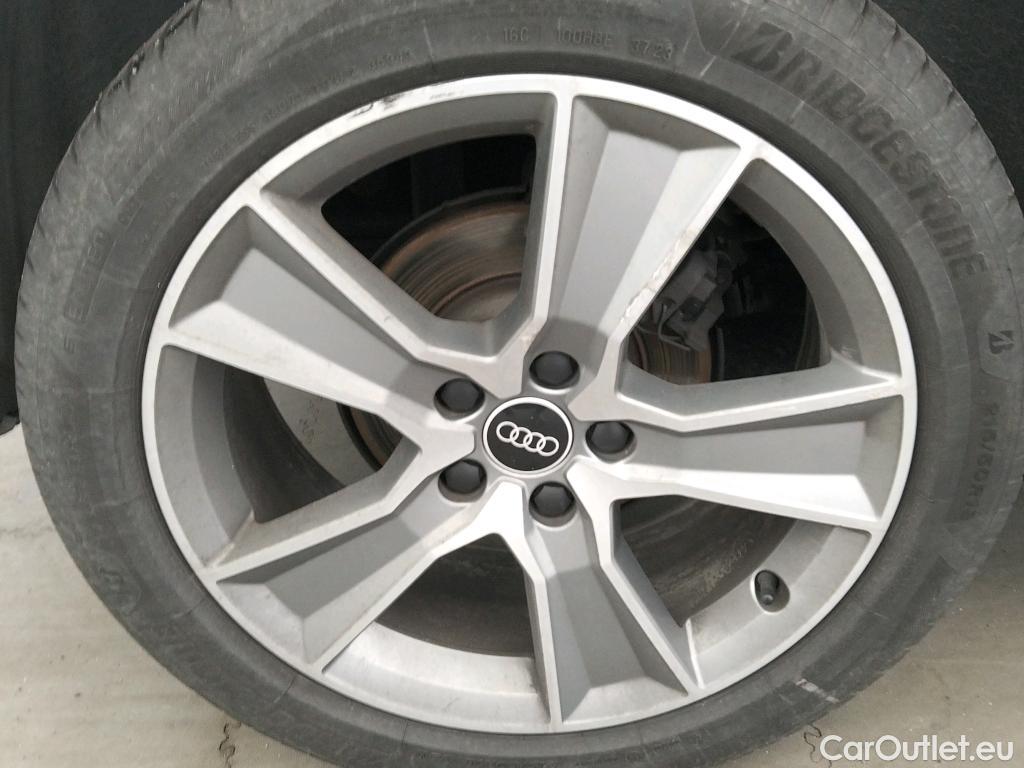  Audi  Q2  30 TDI design 1.6 TDI 115CV AT7 E6dT #1