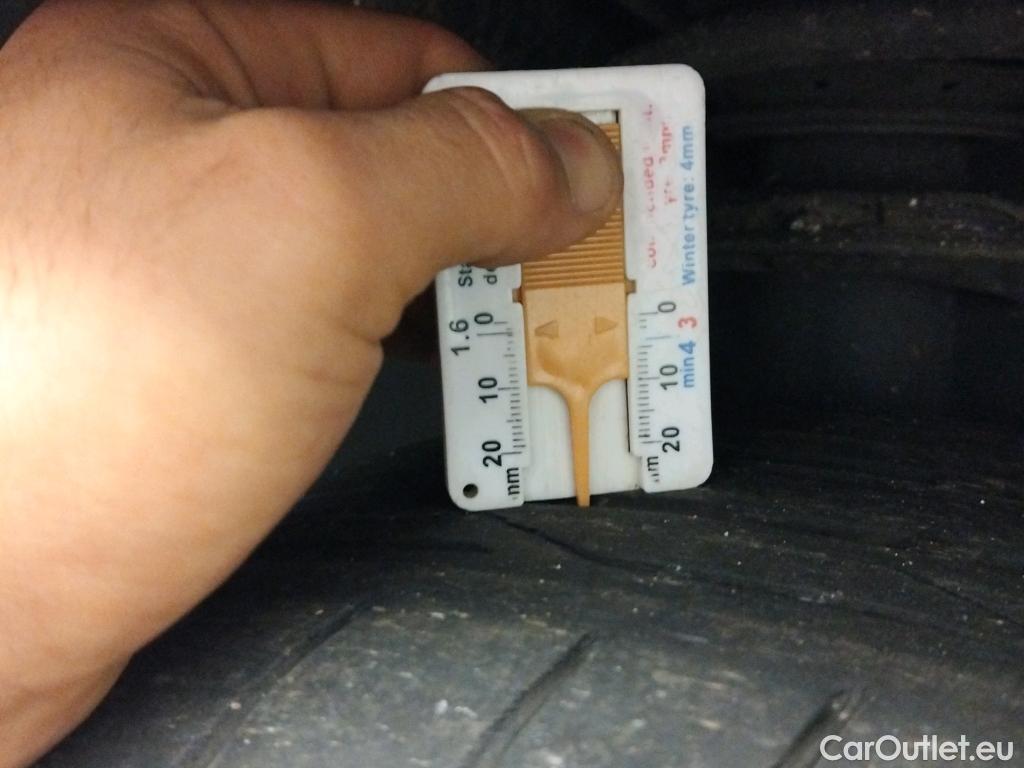 Bmw  X1 BMW  / 2019 / 5P / todoterreno sDrive16d Business #4