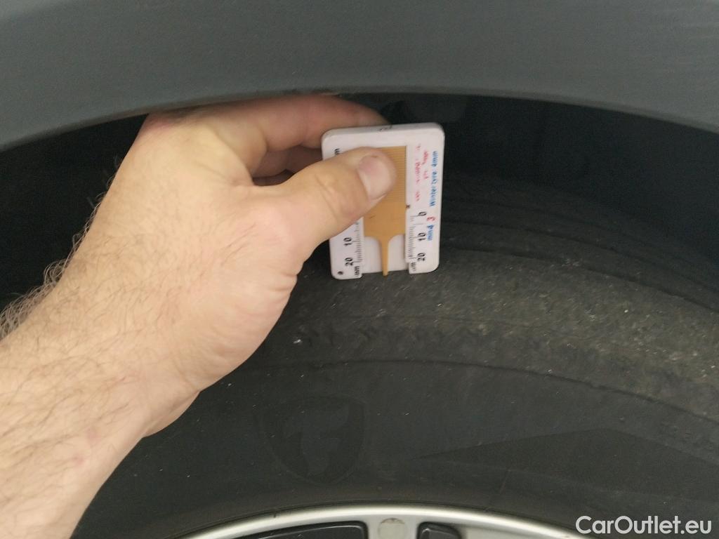  KIA  Niro  Drive Plug-In Hybrid 1.6 AT6 E6d #13
