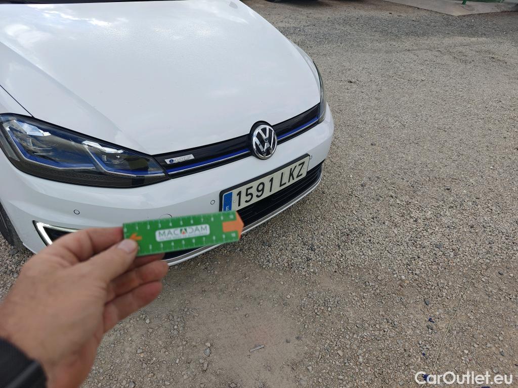  Volkswagen  Golf  VII Berlina e-35kWh #11