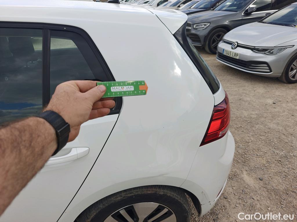  Volkswagen  Golf  VII Berlina e-35kWh #5