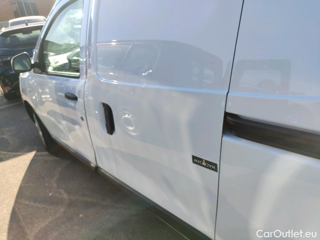  Dacia  Dokker  Express Essential 1.6 SCe 110CV MT5 E6 #40