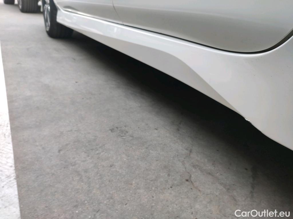  Nissan  Leaf NISSAN  / 2017 / 5P / berlina con portón 40kWh Acenta #23
