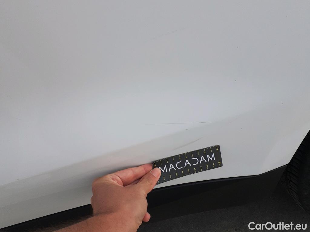  Jaguar  F-PACE JAGUAR  / 2015 / 5P / todoterreno 2.0L i4D 120kW Pure #7