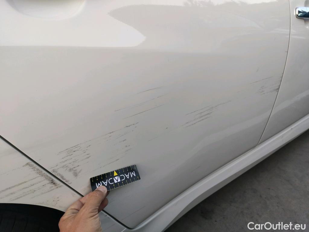  Nissan  Leaf NISSAN  / 2017 / 5P / berlina con portón 40kWh Acenta #19