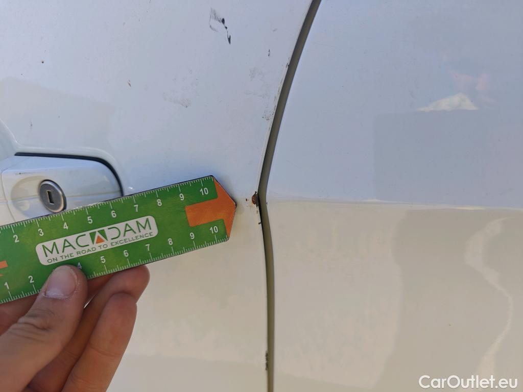  Ford  Kuga  Trend+ 1.5 120CV MT6 E6 #33