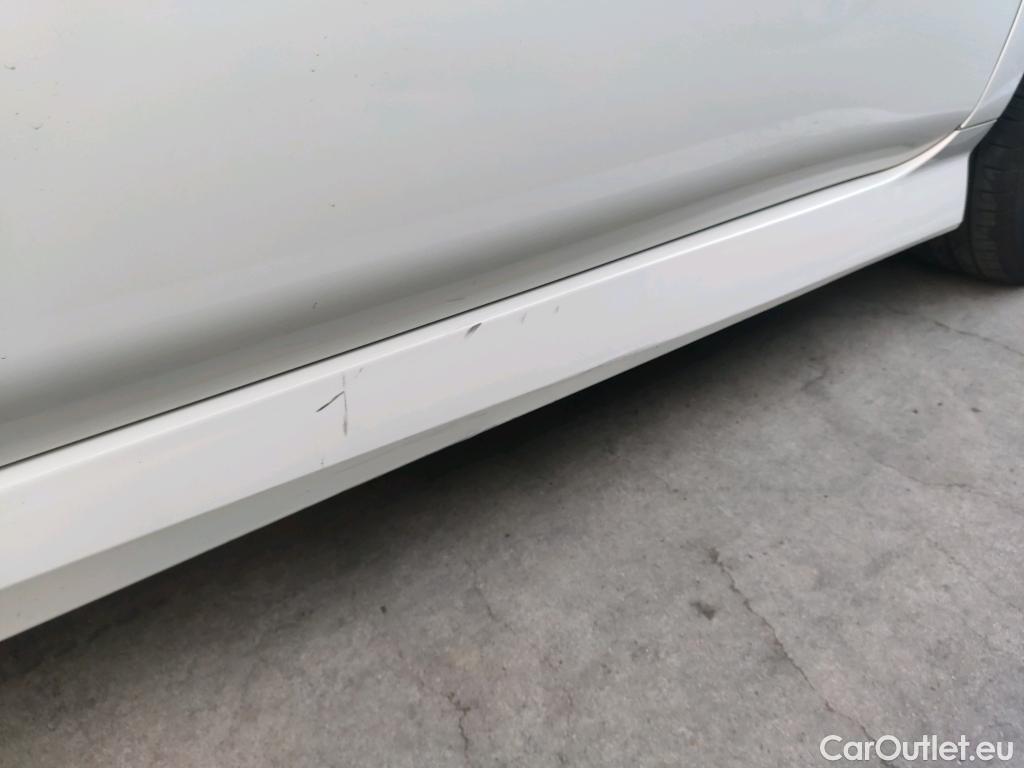  Nissan  Leaf NISSAN  / 2017 / 5P / berlina con portón 40kWh Acenta #21
