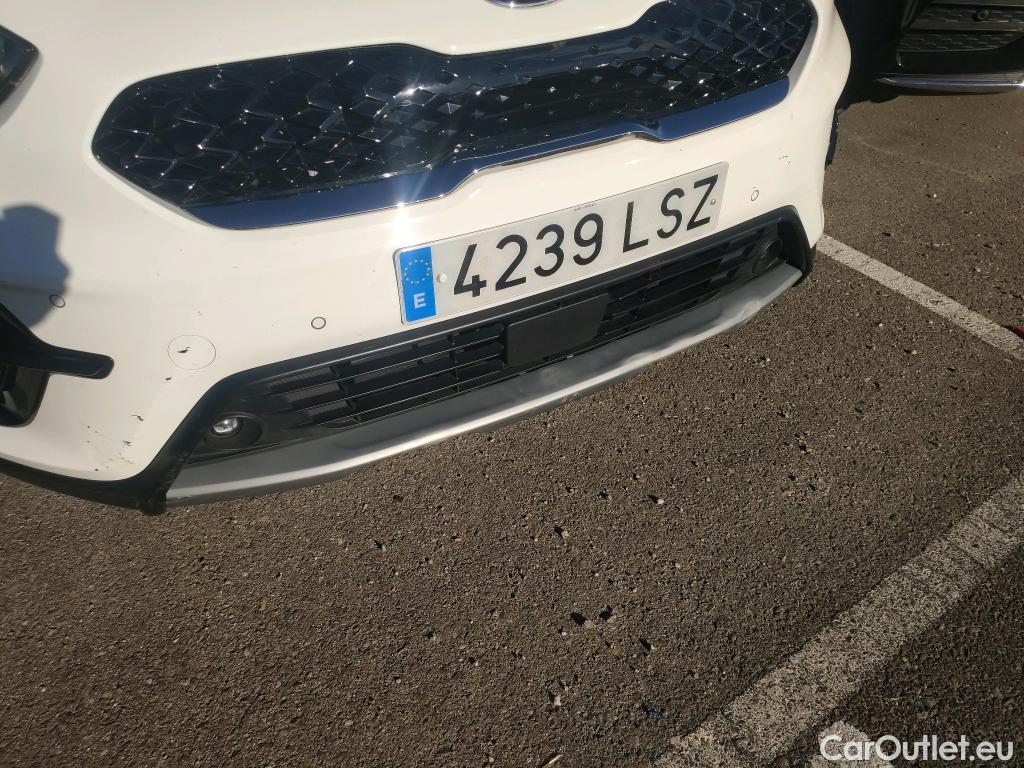  KIA  Niro  Emotion Plug-In Hybrid 1.6 AT6 E6d #24