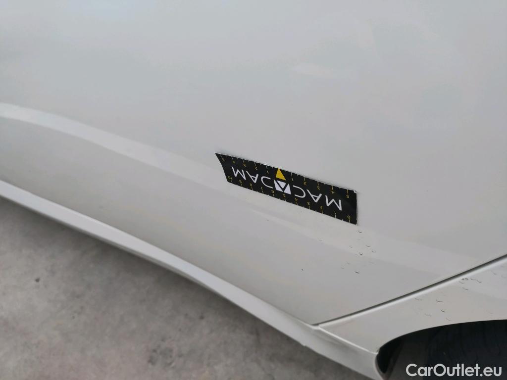  Nissan  Leaf NISSAN  / 2017 / 5P / berlina con portón 40kWh Acenta #42