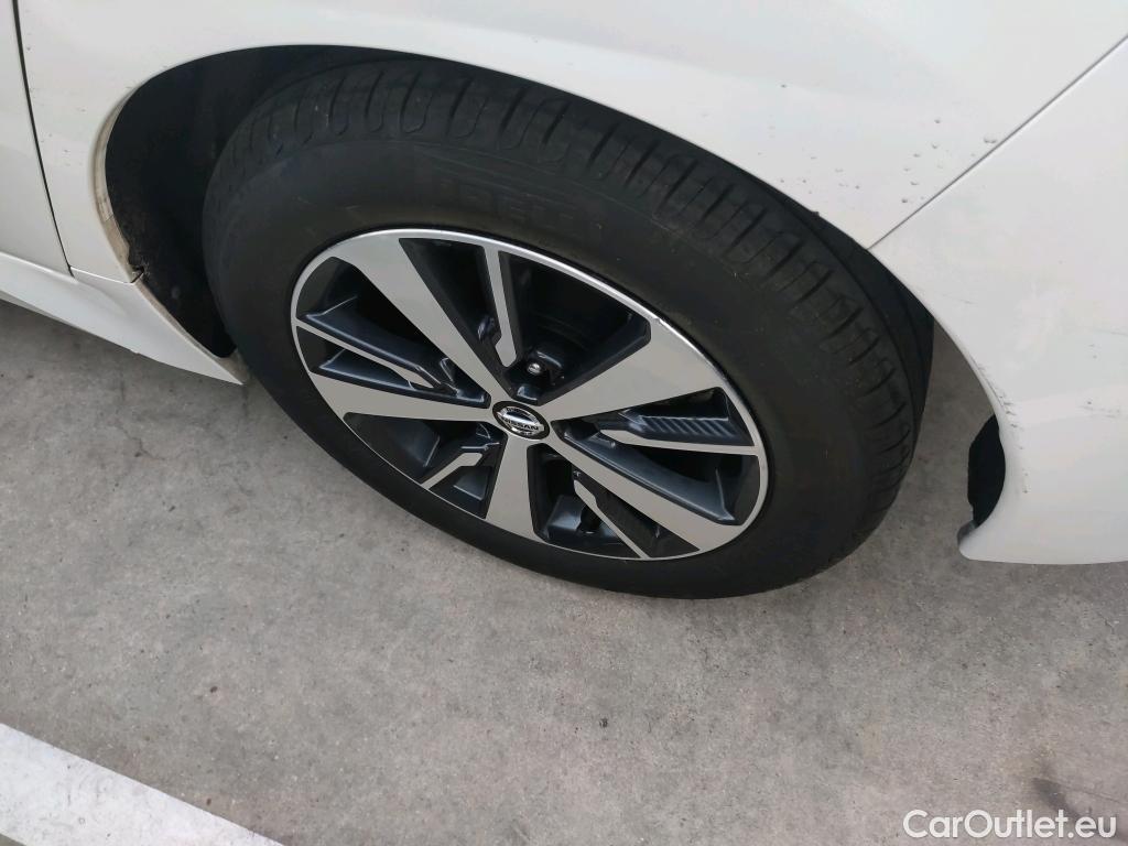  Nissan  Leaf NISSAN  / 2017 / 5P / berlina con portón 40kWh Acenta #47