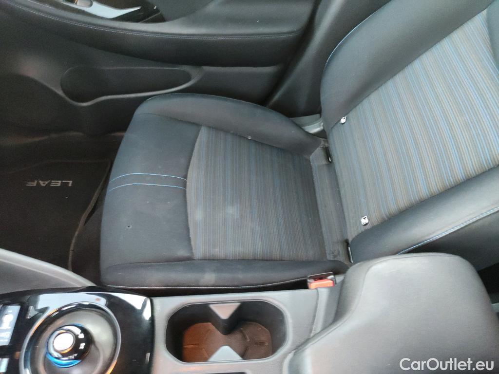  Nissan  Leaf NISSAN  / 2017 / 5P / berlina con portón 40kWh Acenta #44