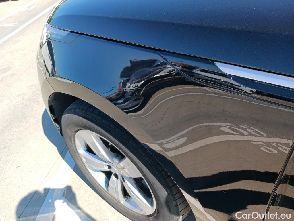  Land Rover  Range Rover LAND ROVER  Velar / 2017 / 5P / todoterreno 2.0 D240 177kW (240CV) S 4WD Auto #13