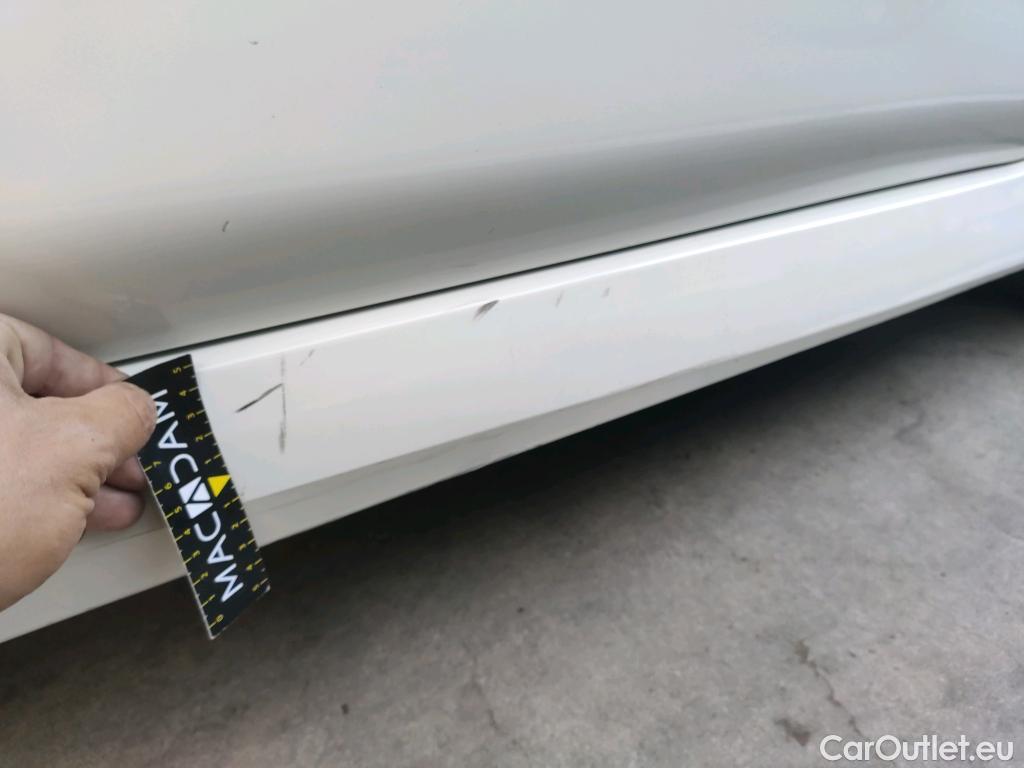  Nissan  Leaf NISSAN  / 2017 / 5P / berlina con portón 40kWh Acenta #22