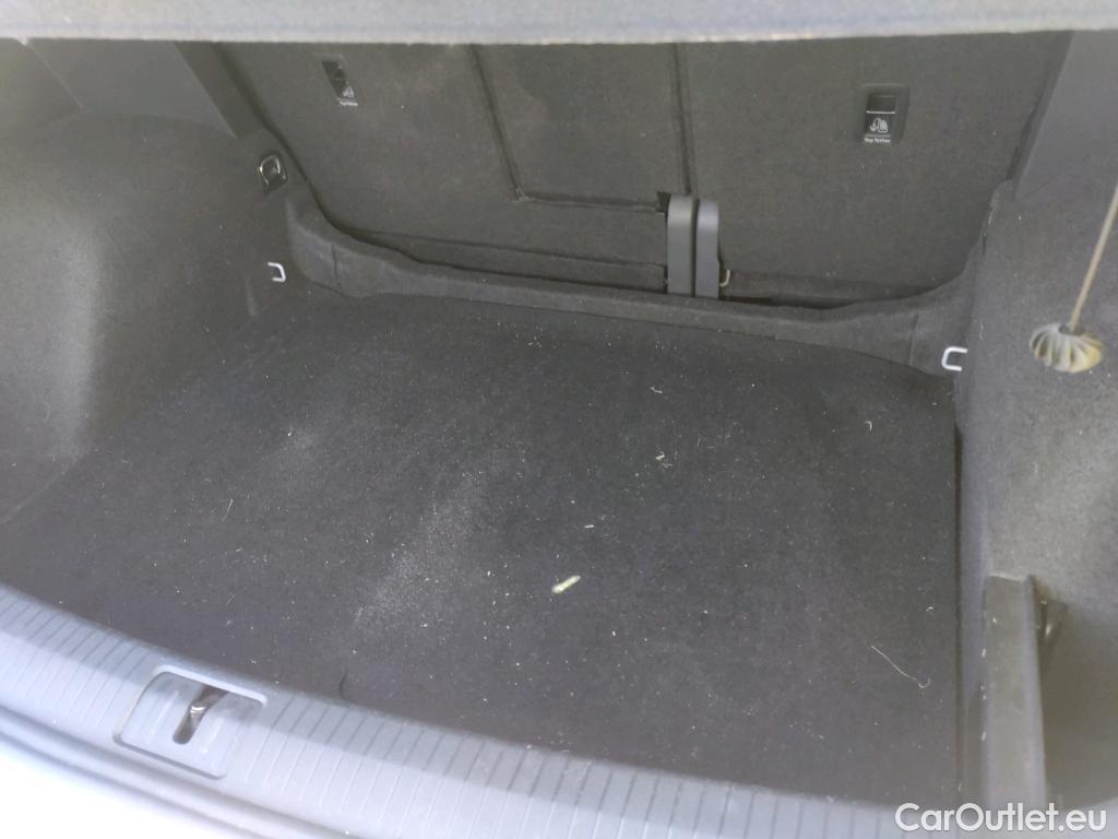  Volkswagen  Tiguan  Life 2.0 TDI 150CV AT7 E6d #3