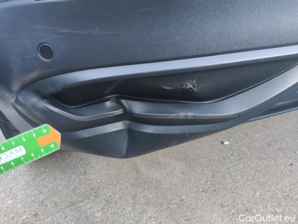  Volkswagen  Tiguan  Life 2.0 TDI 150CV AT7 E6d #38