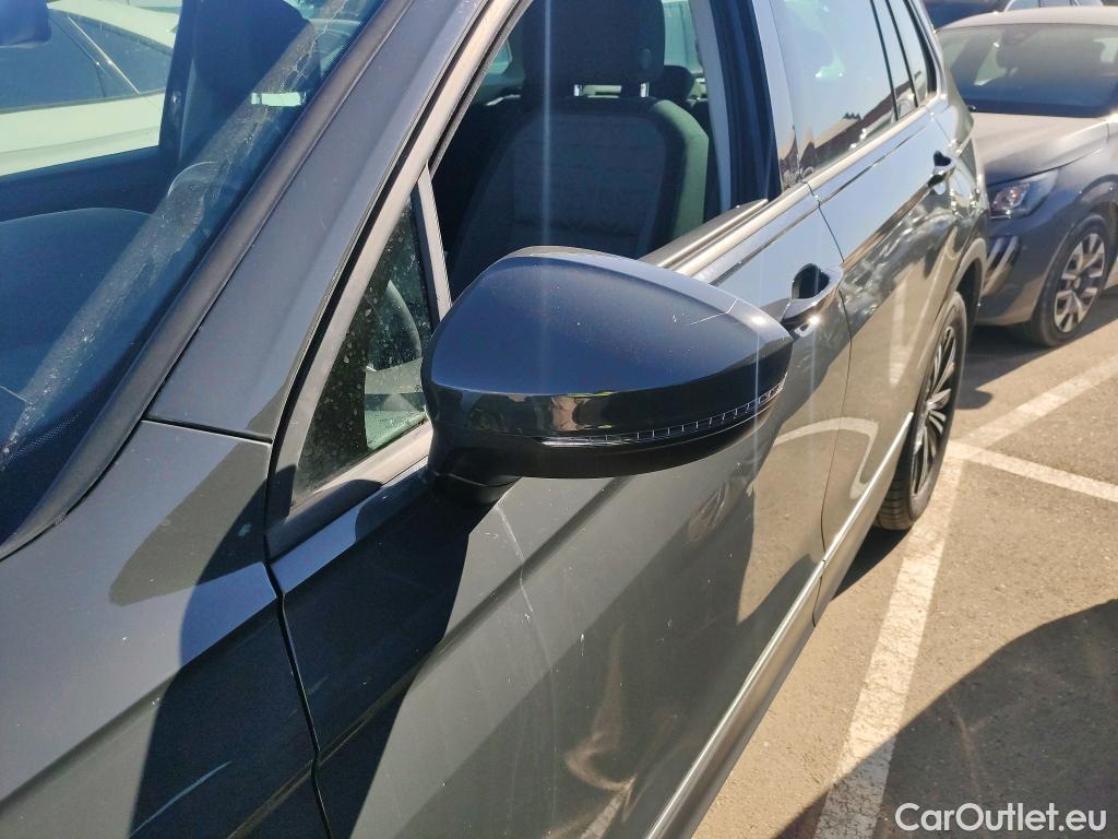 Volkswagen  Tiguan  Life 2.0 TDI 150CV AT7 E6d #26