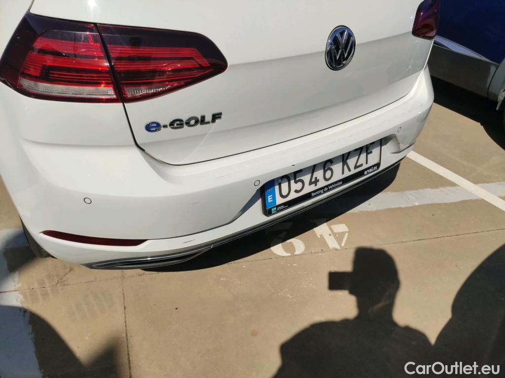  Volkswagen  Golf  VII Berlina e-35kWh #16