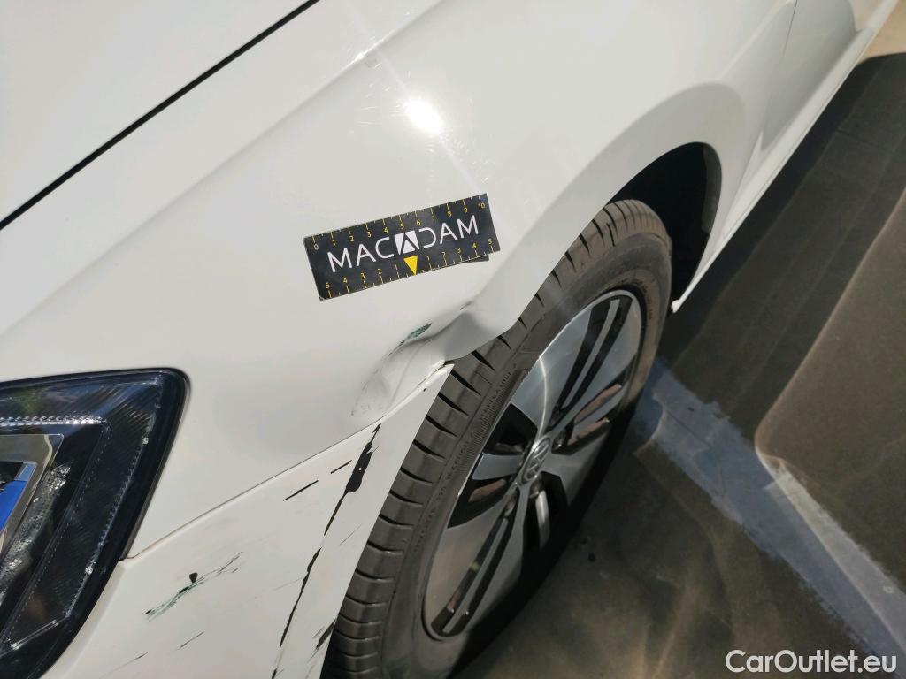  Volkswagen  Golf  VII Berlina e-35kWh #4
