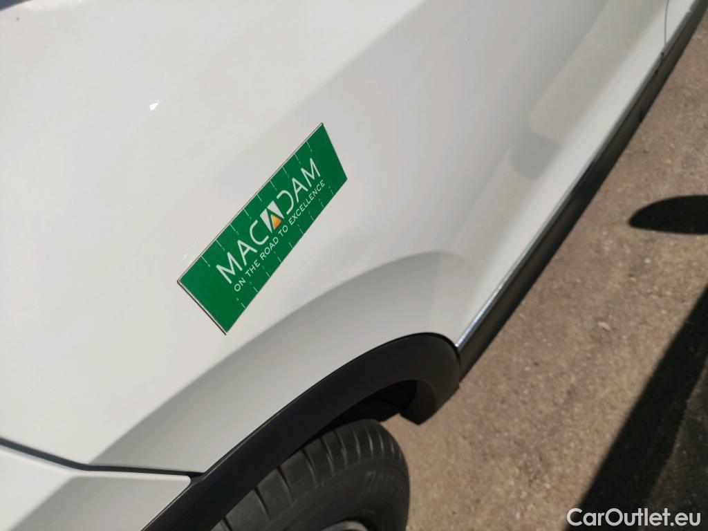  Volkswagen  Tiguan  Life 2.0 TDI 150CV AT7 E6d #2