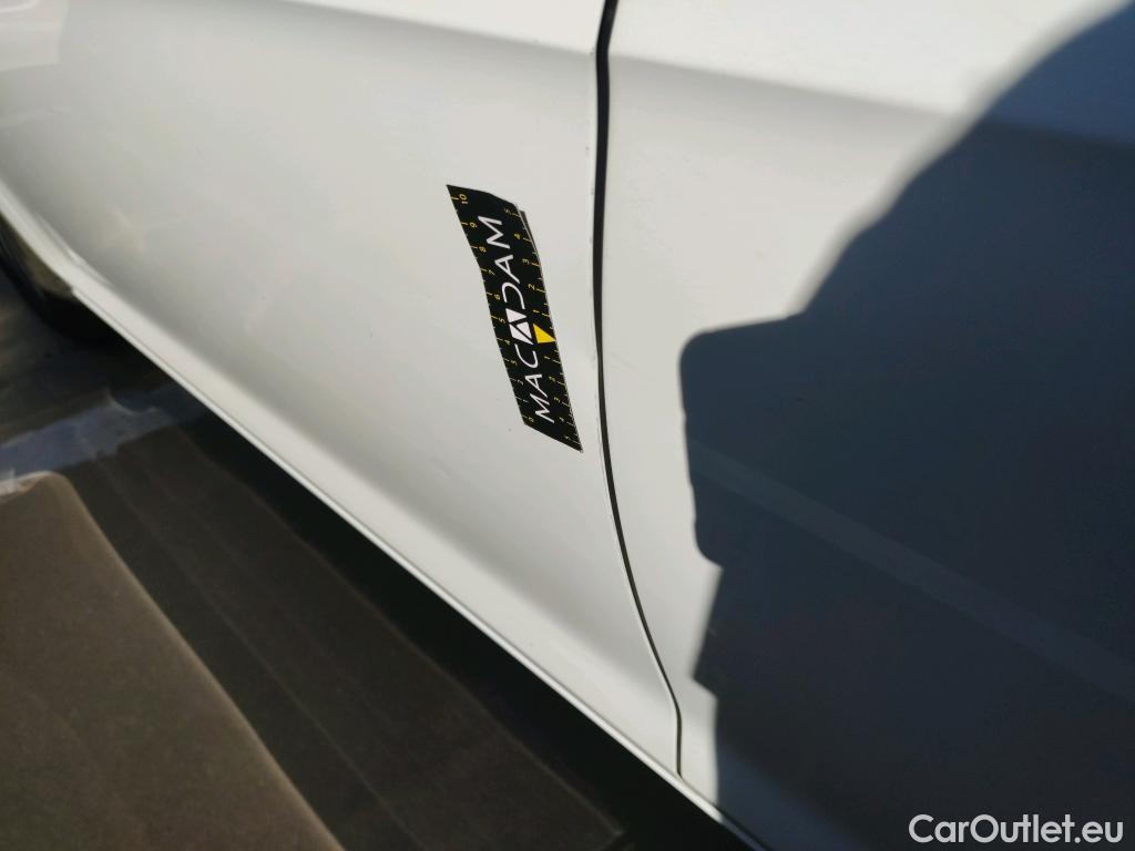  Volkswagen  Golf  VII Berlina e-35kWh #22