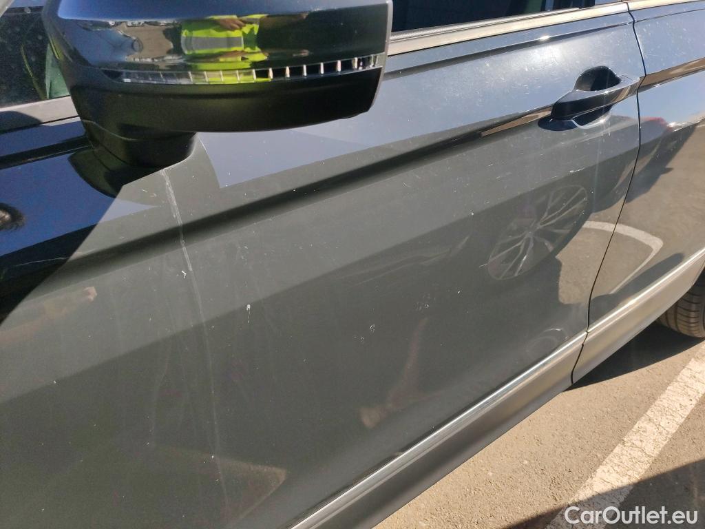  Volkswagen  Tiguan  Life 2.0 TDI 150CV AT7 E6d #9