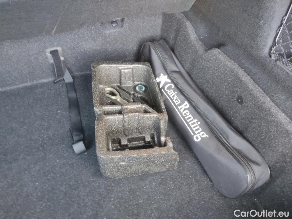  Bmw  X1 Serie  sDrive 18i Advantage 1.5 140CV AT7 E6dT #5