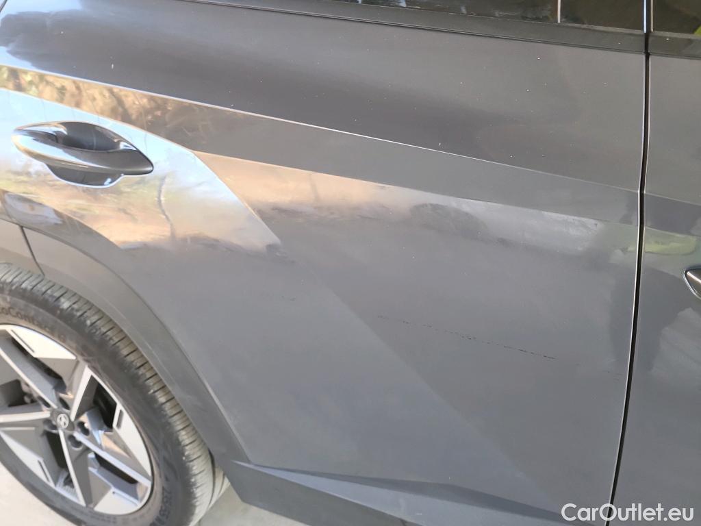  Hyundai  Tucson HYUNDAI  / 2024 / 5P / todoterreno 1.6D 100kW (136CV) 48V DCT Tecno Sky #3