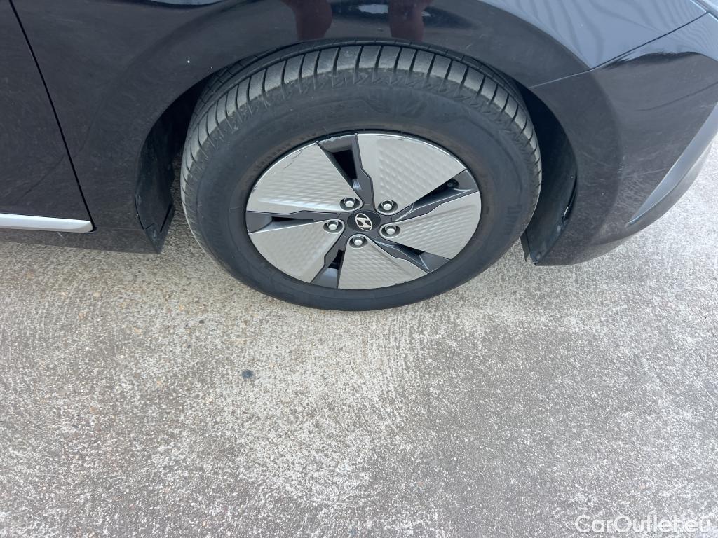  Hyundai   Ioniq HYUNDAI / 2019 / 5P / berlina con portón 1.6 GDI HEV Klass DCT #32