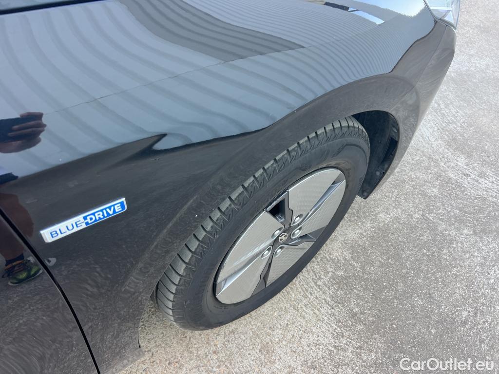  Hyundai   Ioniq HYUNDAI / 2019 / 5P / berlina con portón 1.6 GDI HEV Klass DCT #18