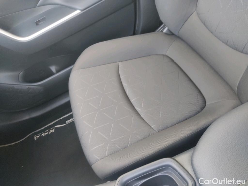  Toyota  RAV4 TOYOTA  / 2018 / 5P / todoterreno 2.5l 220H Business #19