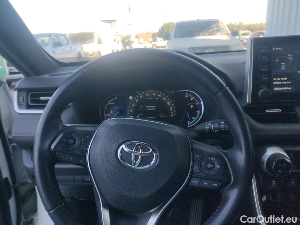  Toyota  RAV4 TOYOTA  / 2018 / 5P / todoterreno 2.5l PLUG-IN 300PH (e-CVT) Advance #12