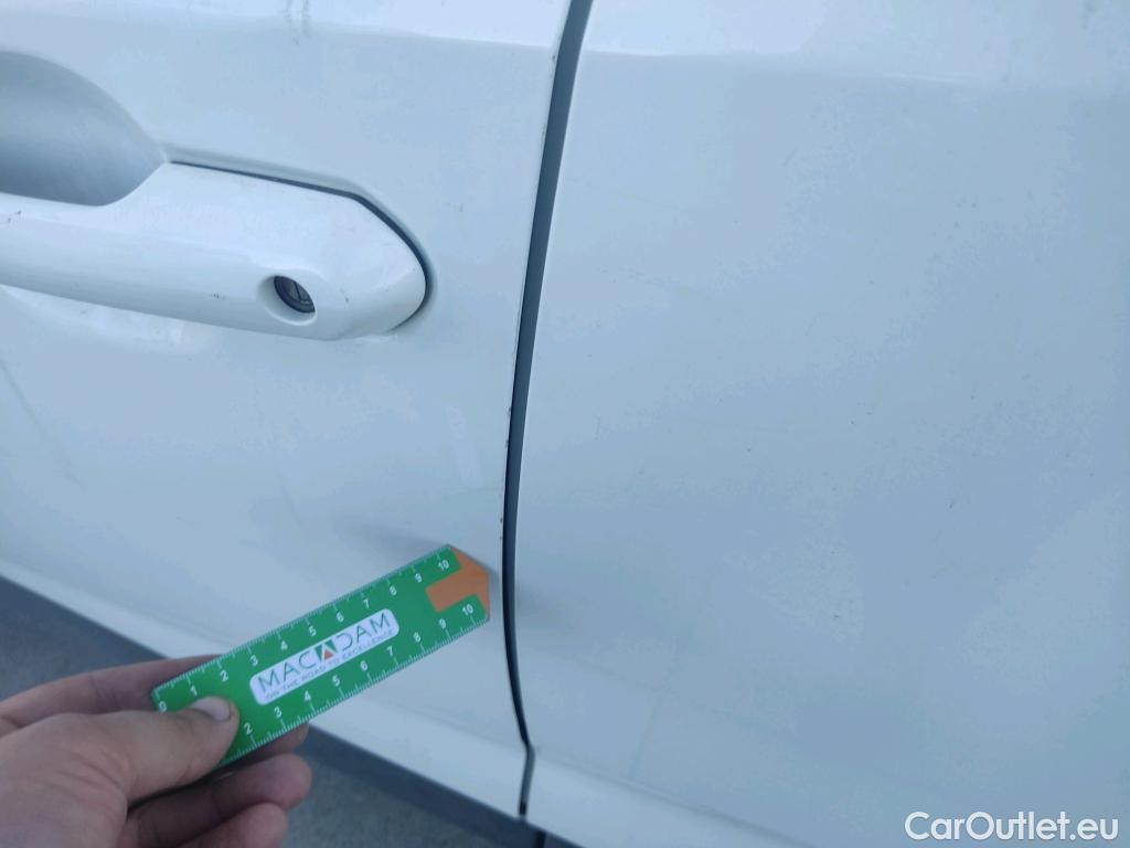  Toyota  RAV4 TOYOTA  / 2018 / 5P / todoterreno 2.5l PLUG-IN 300PH (e-CVT) Advance #36
