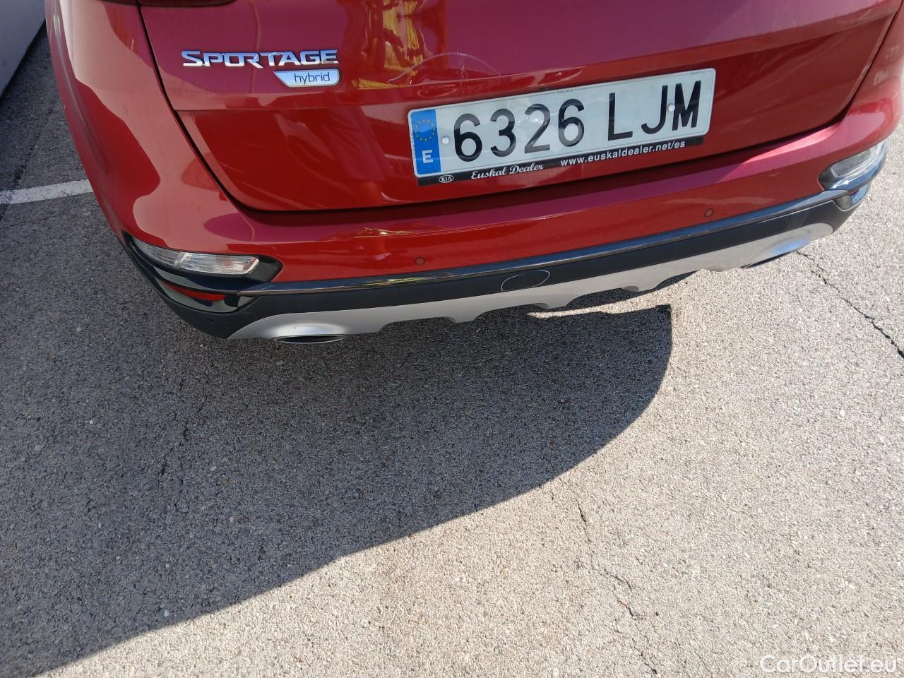  KIA  Sportage KIA  / 2018 / 5P / todoterreno 1.6 MHEV GT Line Xtreme 136CV 4X2 #30