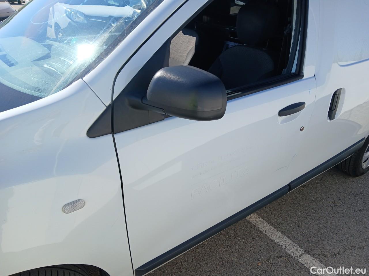  Dacia  Dokker  Express Essential 1.6 SCe 110CV MT5 E6 #39