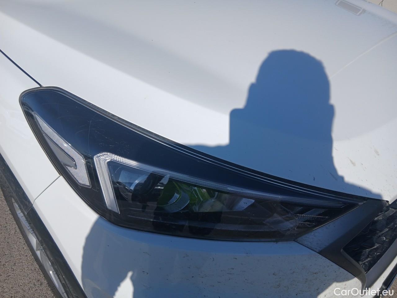  Hyundai  Tucson HYUNDAI  / 2018 / 5P / todoterreno 1.6 CRDi 85kW (116CV) Essence 4x2 #21
