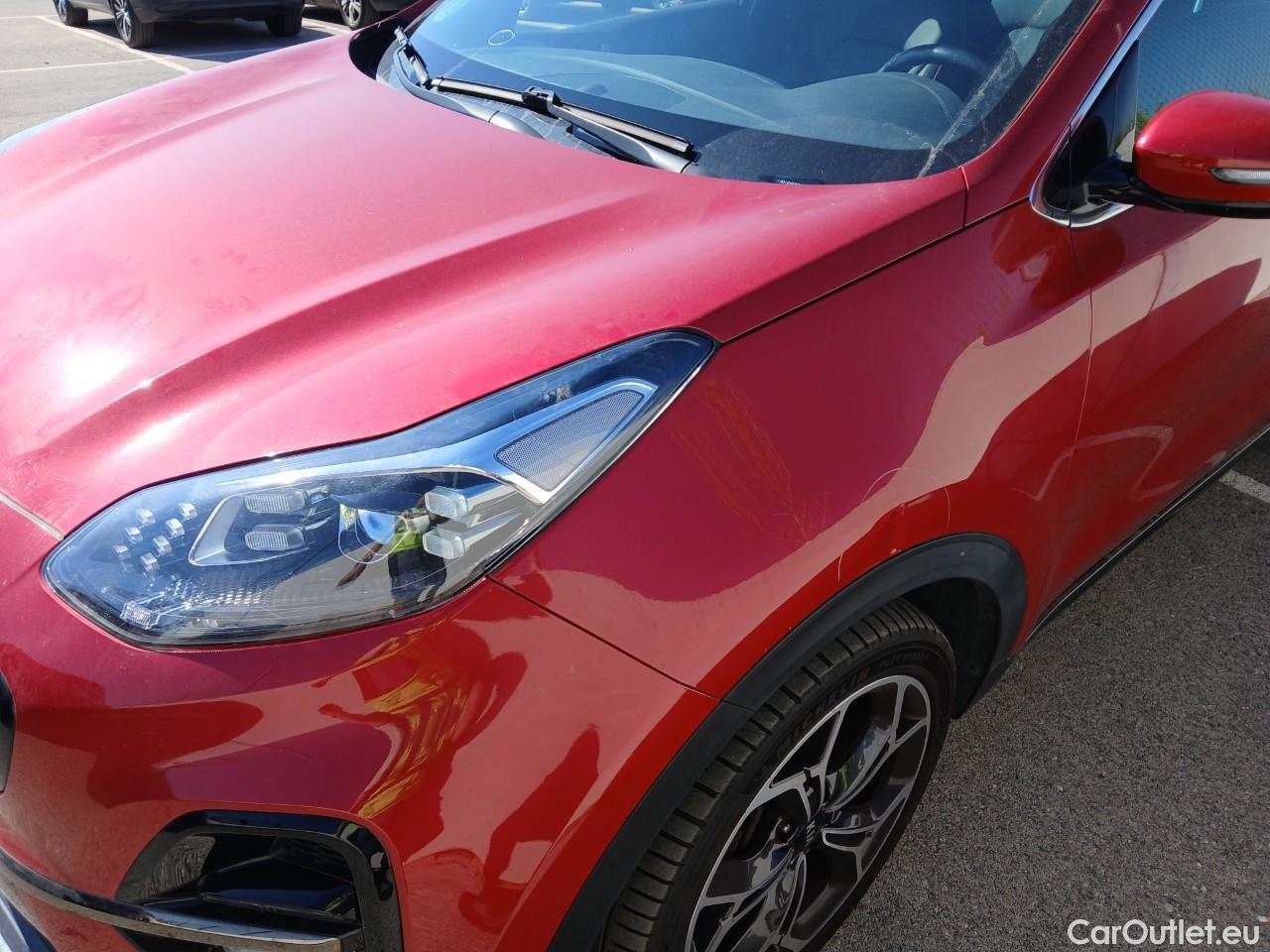  KIA  Sportage KIA  / 2018 / 5P / todoterreno 1.6 MHEV GT Line Xtreme 136CV 4X2 #20