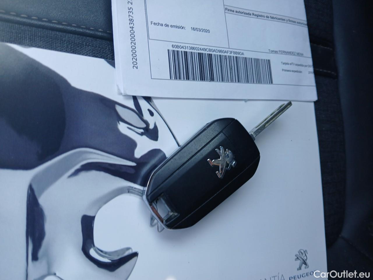  Peugeot  3008  Allure 1.5 HDi 130CV AT8 E6dT #1