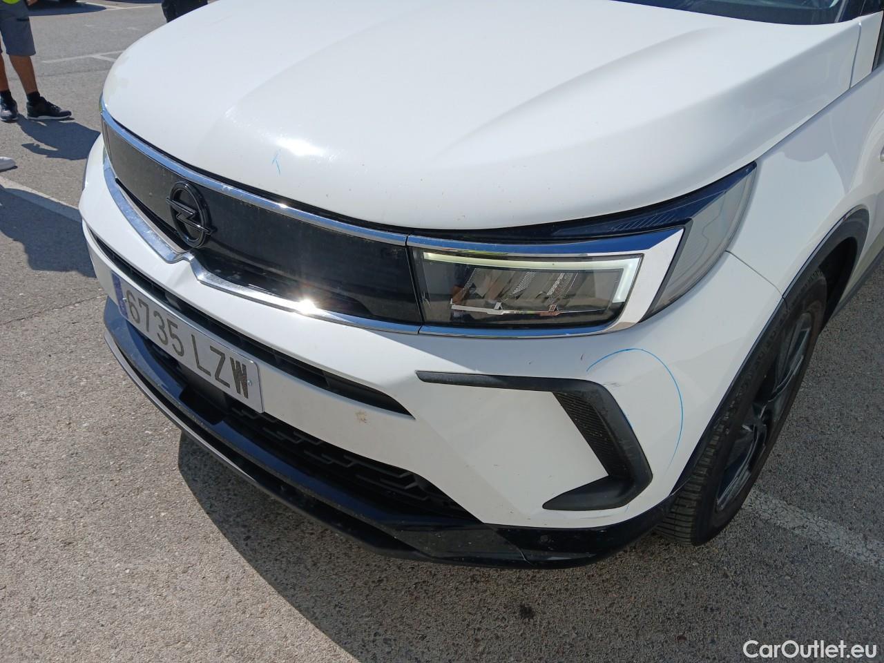  Opel   Grandland X Grandland X GS Line 1.5 130CV AT8 E6d #16